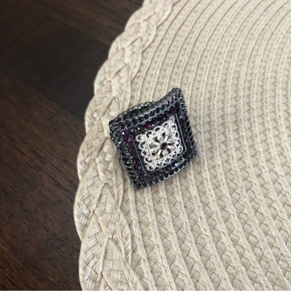 Ring Statement Stretch Gunmetal Grey Square Crystals Ornate Silver Tone - Picture 1 of 4